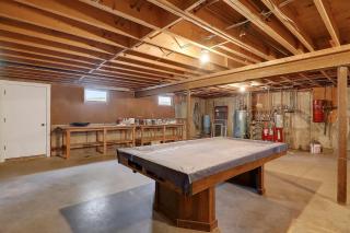 Two Chimneys: 5 br, a/c, fireplace, deck & hot tub, firepit, garage! - 1