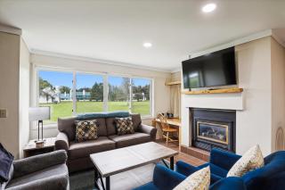 Village Green 10C - 9