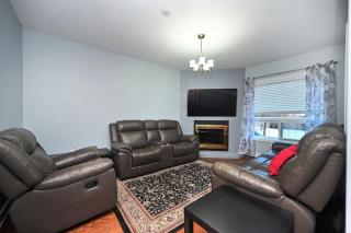 Home near Airport in Mississauga, Heartland - 5