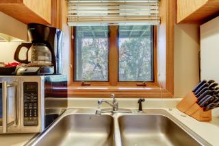 half Mi to Sugar Mtn Resort Condo with Balcony - 1