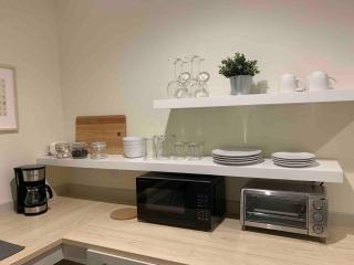 The Blue Heron-elegant Urban Studio In City Center - 3