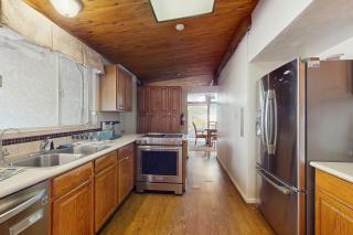 The Orangewood Oasis - 3