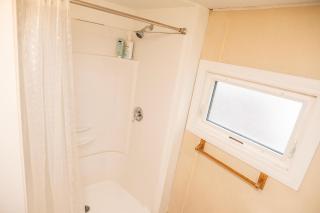 3 Bedroom Gardenside Downtown Home - 5