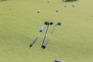 3BR 2BA Jacuzzi Putting Green Close to Airport - 9