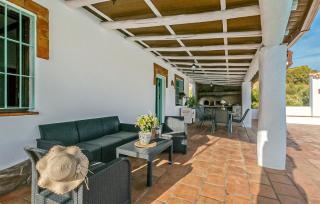 Stunning Home In La Puebla De Los Infan - 4