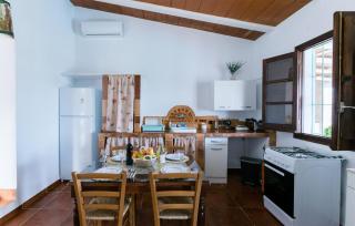 Stunning Home In La Puebla De Los Infan - 6