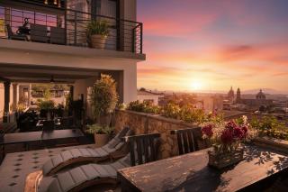 Vista Vieja, 6BR Luxury Villa with Pool & City Views - 9