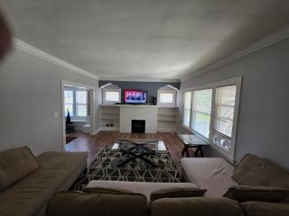 In the heart of Cleveland heights - 0