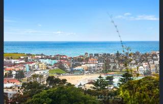 Bondi Beach Views Spacious 4BR Bondi Home - 9