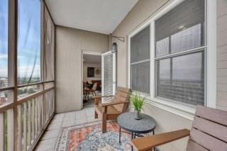 "peachtree Perch" Dtown Condo W Balcony, Sleeps 4 - 1