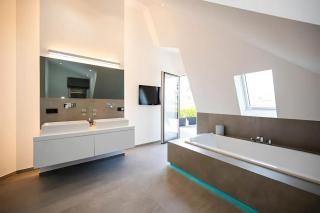 Exceptionally luxurious attic floor - 6