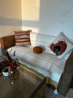 Luxury Stay in Gurgaon - Book Half Day or Night also - 8