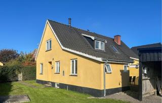 2 Bedroom Gorgeous Home In Østermarie - 2