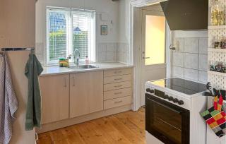2 Bedroom Gorgeous Home In Østermarie - 1