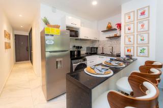 Aqua Vibe Swim Up Apartment Pool View - 6