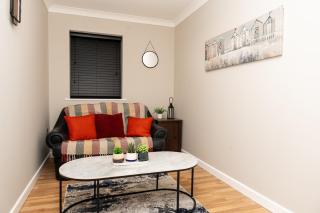 RB home Stockport - 0