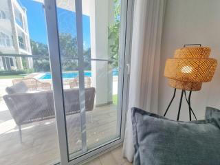 Aqua Pearl ! Pool Access 2 BRM J 102 - 4