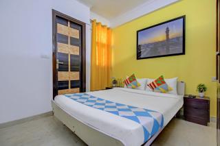 Super OYO Townhouse Saket Residency 1 Delhi - 0