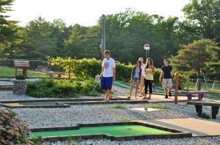 Plymouth Rock Camping Resort Deluxe Cottage - 3