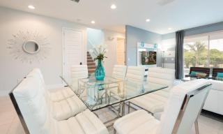 Timeless Fun 8 Bdrm Villa with Games Room at Encore - 9