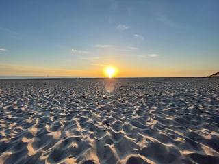 Seaside Escape with Amenities - By Traum Ferienwohnungen - 7