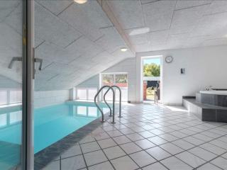 Seaside Retreat with Pool - By Traum Ferienwohnungen - 5