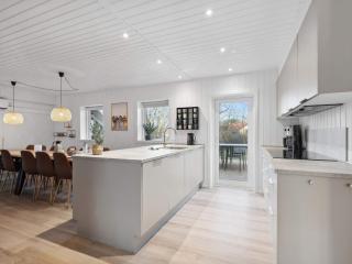 Seaside Retreat with Pool - By Traum Ferienwohnungen - 2