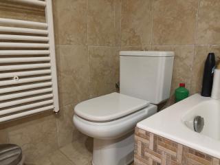 Cozy space with fireplace in the attic - 1