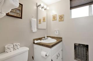 Sweet Cabin Home Gateway at Big Bear - Minutes to Local Activities - 1