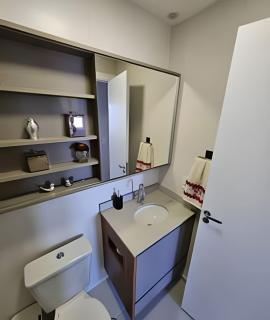 5 km de Alphaville ,Wi-Fi470Mbps, estacionamento. - 2