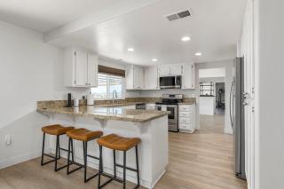 Hilltop Getaway with Sunset Views - 3