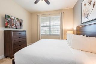 EC422 - Gleaming Villa with Home Theater at Encore - 9