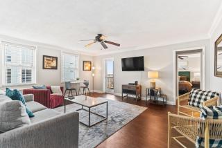 The Ultimate Downtown Penthouse Stay - 0