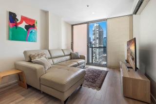 Modern City Convenience with Great Amenities - 6