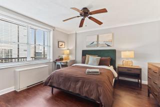 The Ultimate Downtown Penthouse Stay - 2