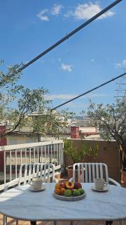 New Sub-penthouse Gem - Walk To Metro & Waterfront - 0