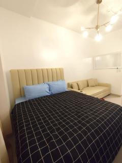 Chill & Cozy Stay Netflix Balcony Karaoke - 3