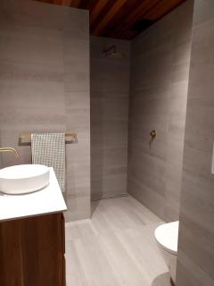 Absolute beachfront in Papamoa - 3