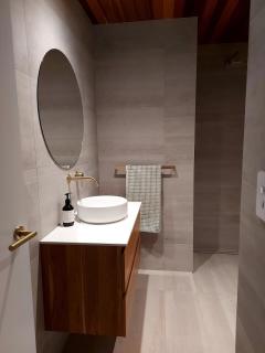 Absolute beachfront in Papamoa - 4