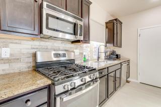 Near Denver airport 20 min away from downtown - 6