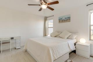 Near Denver airport 20 min away from downtown - 4