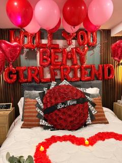 Luxurious Home Away From Home - 8