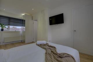 Modern Medway Getaway - Pool table - Ice Hockey - Table Tennis - 8