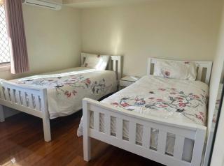 Granadilla st 2张超大单人床走路到商场公交站 G3 - 0