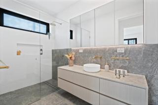 Deluxe 4-Bed Home with Pool & Fire Pit - 7