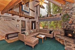 020 - Summit Haus - Big Bear Getaway - 1