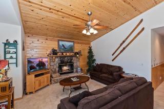 023 - Bearly Inn - Big Bear Getaway - 4