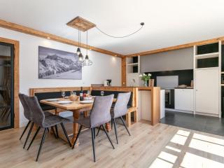 Kaiser Residence Top 1 - 2