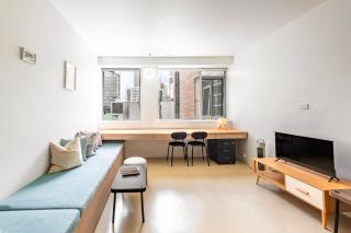 City Smile on Russell - 7