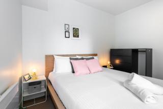 City Smile on Russell - 3